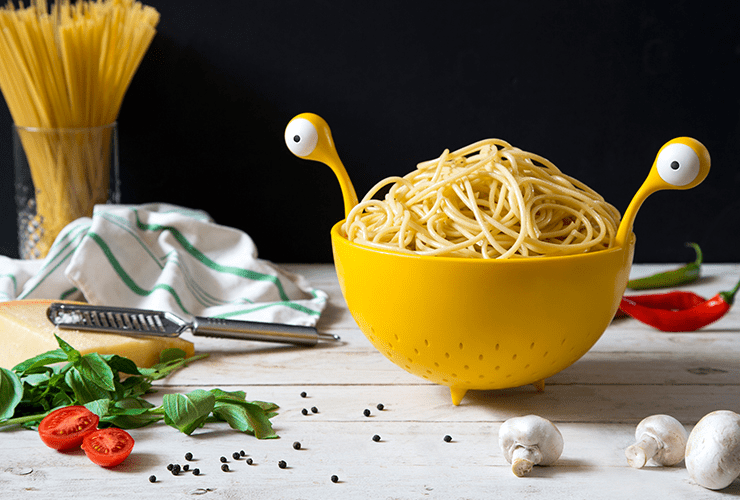 PAPA NESSIE Pasta spoon By Ototo Design 